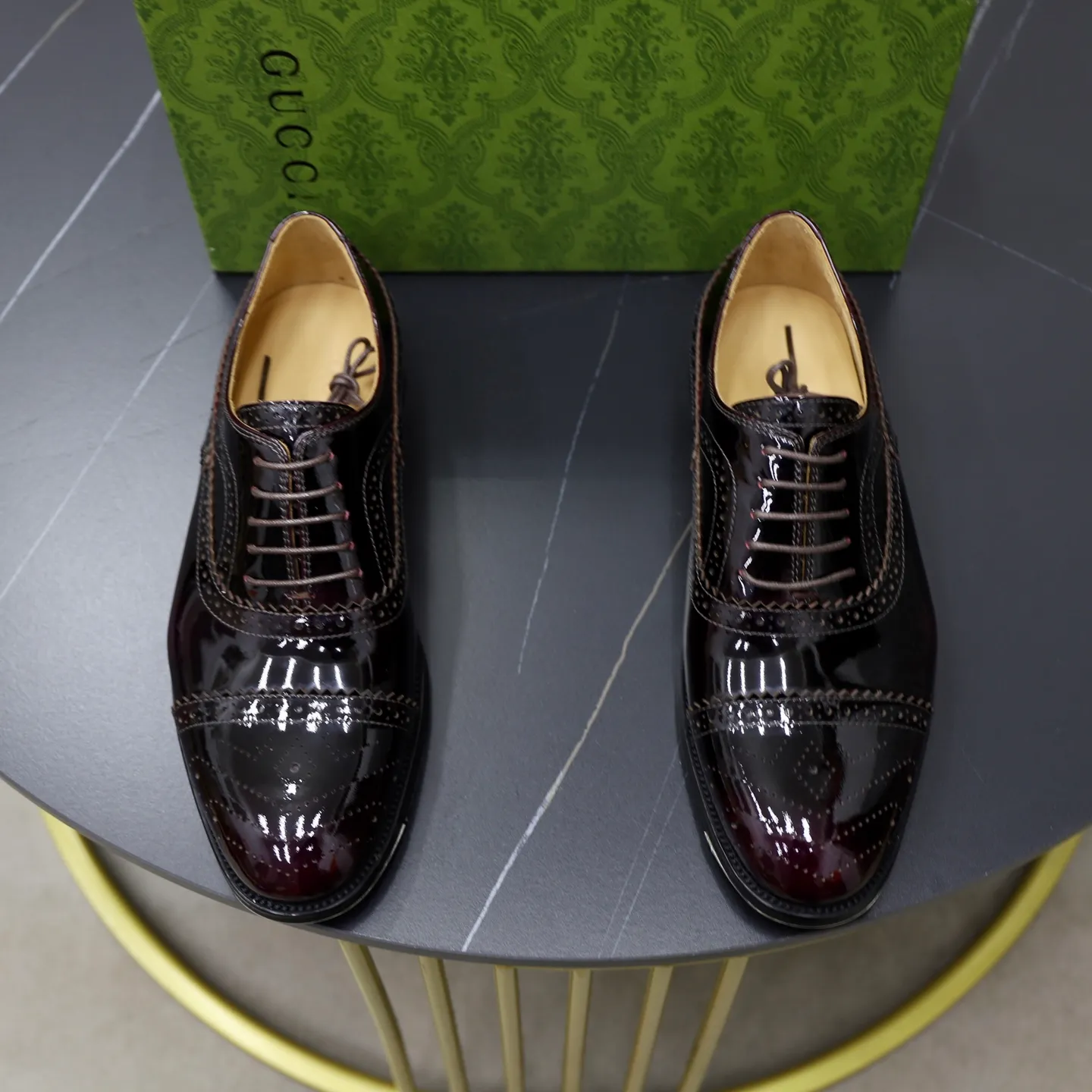 Men's shoes 💰660💰🙅‍♂️🙅‍♂️🙅‍♂️Niuli Brand: Gucci GuCCI Standard code: Men's code 39-44 (45 can be customized) Grade: Same style as the official website Original quality Material: Original cowhide surface Comfortable cowhide lining Original outsole Style category: Men's fashionable casual leather shoes Distinguished big-name luxury elements, top luxury Color: actual picture color